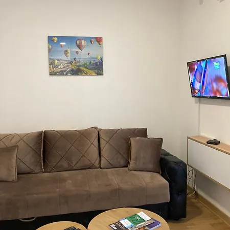 M Apartment *
